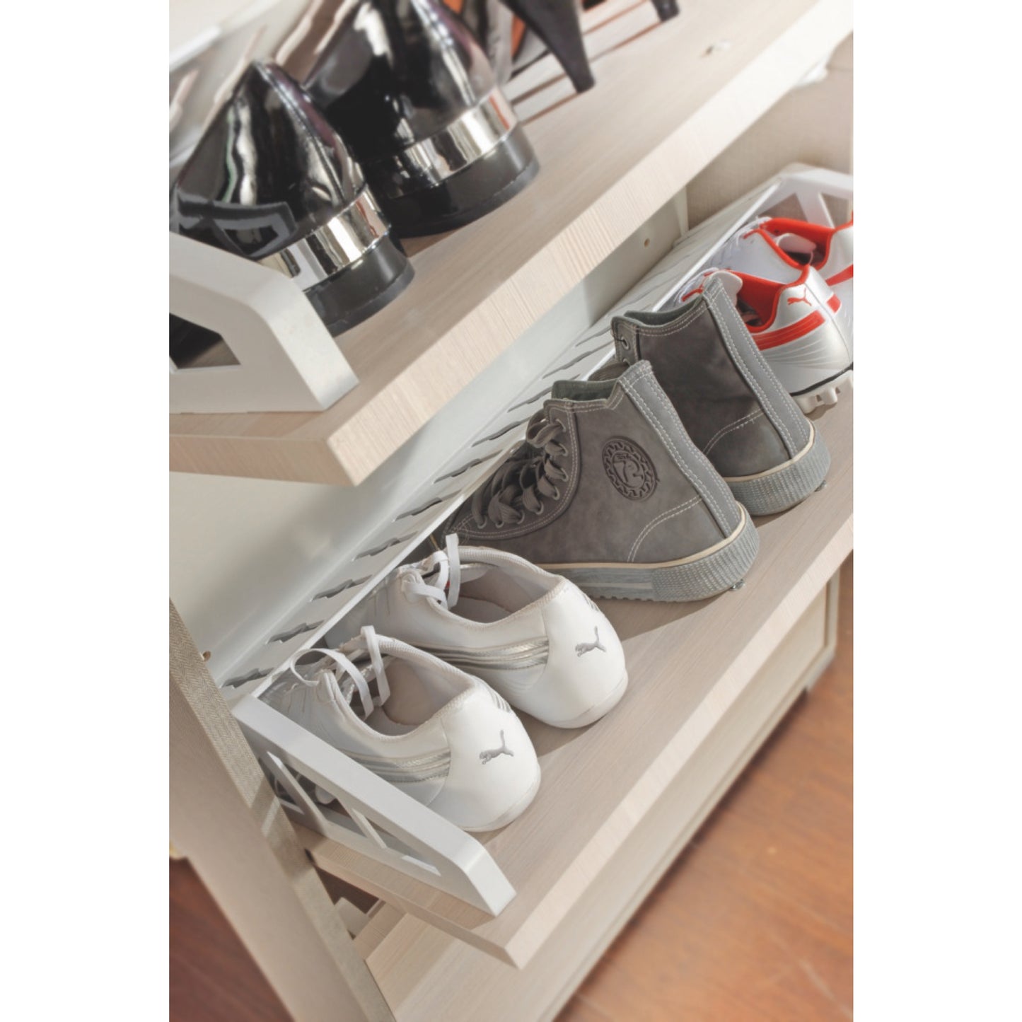 SCARPIERA CON CINQUE ANTE. FINO A 15 PAIA DI SCARPE.